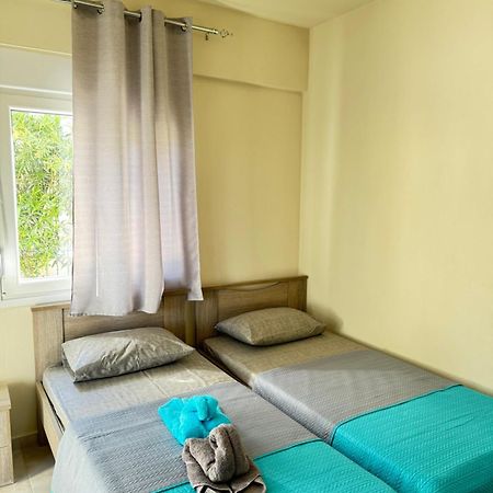 Adoniss Apartmentss Dioniszíu-part Kültér fotó