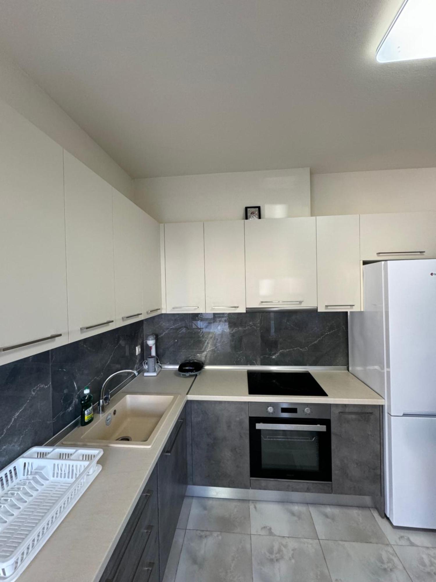 Adoniss Apartmentss Dioniszíu-part Kültér fotó